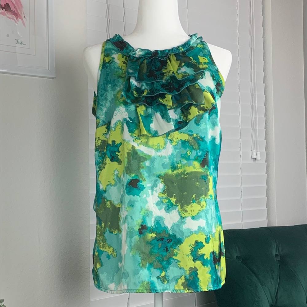 Beautiful shade of green top